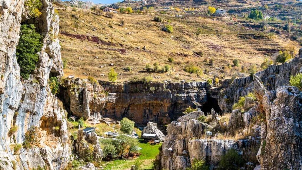 Place-to-Visit-in-the-Middle-east-Tannourine